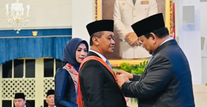 bahlil penghargaan tanda jasa