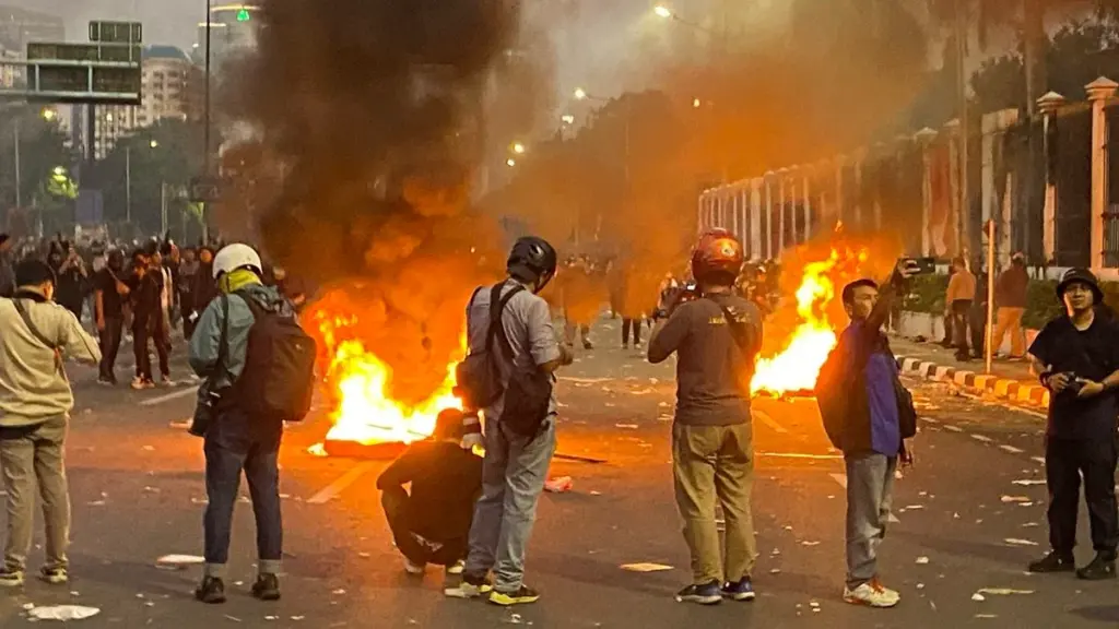 demo 25 AGUSTUS