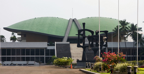 gaji tunjangan dpr