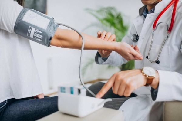 600 Warga Antapani Antusias Ikuti Cek Kesehatan Gratis, Deteksi Dini Penyakit Tanpa Gejala