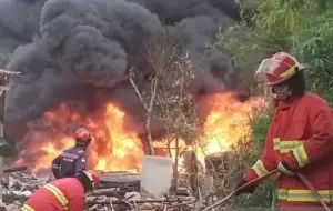 kebakaran sumur minyak blora
