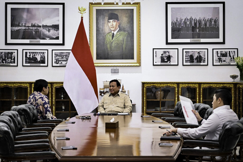 prabowo hasto tom lembong