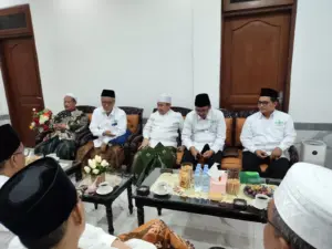 warga pati demo