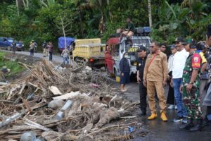 Banjir Nagekeo NTT: 747 KK Mengungsi, 7 Jembatan Putus