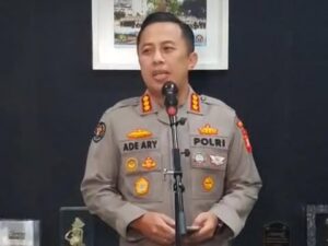 Pembuatan bom molotov untuk demo
