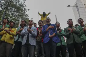 BEM SI Kerakyatan batal demo