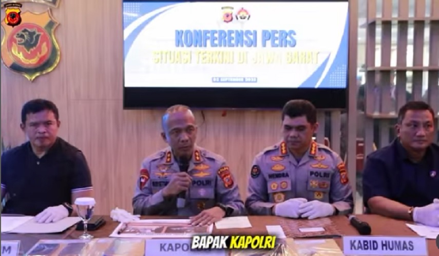 sweeping kampus unisba