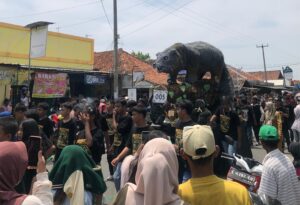 Karnaval Muludan Gegesik