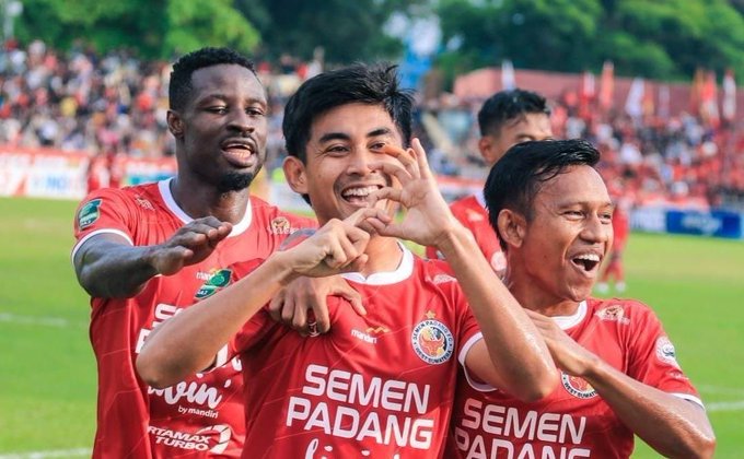 Semen Padang vs PSBS