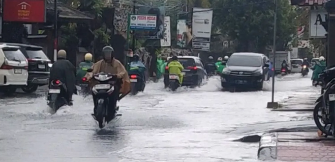 Banjir Bandang Bali