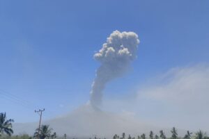 gunung lewotobi laki-laki-12