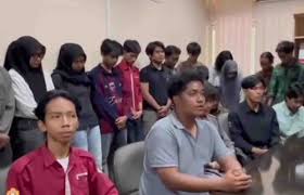 saling cium mahasiswa unsri