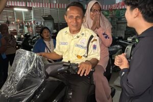 satpam DPRD CIREBON