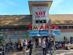 Pemprov Berhasil Selamatkan SMAN 1 Bandung
