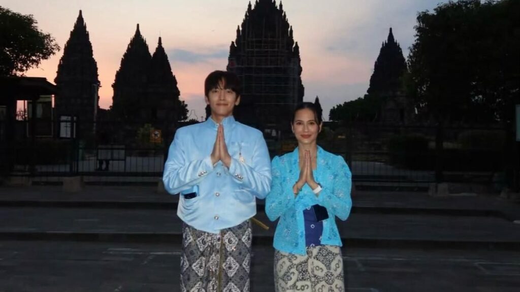 Ji Chang Wook busana adat jawa