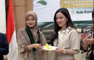 Fetty Anggraenidini