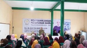 Euis Ida Wartiah Sosialisasikan Perda Ketahanan Keluarga di Desa Tanjung Anom Kabupaten Garut