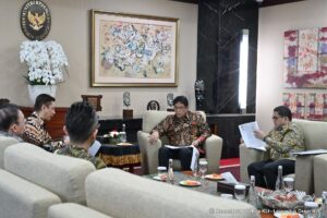 gaya koboi purbaya