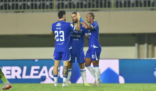Persib Pesta Gol
