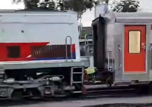 Detik-Detik Sambungan Lokomotif Kereta Majapahit Mendadak Terlepas
