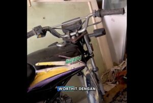 Lelang kendaraan dinas