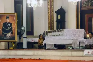 RAJA KERATON SOLO MENINGGAL DUNIA-5