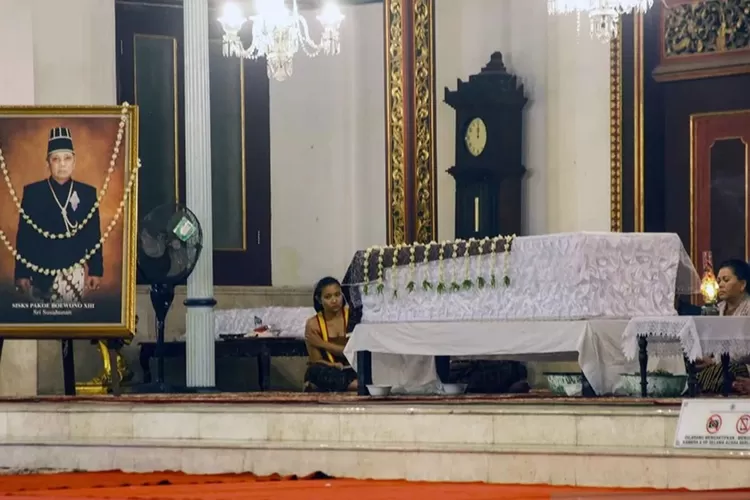 RAJA KERATON SOLO MENINGGAL DUNIA-5