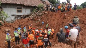 BMKG Ungkap Curah Hujan Tinggi di Awal Pekan Picu Longsor di Cilacap