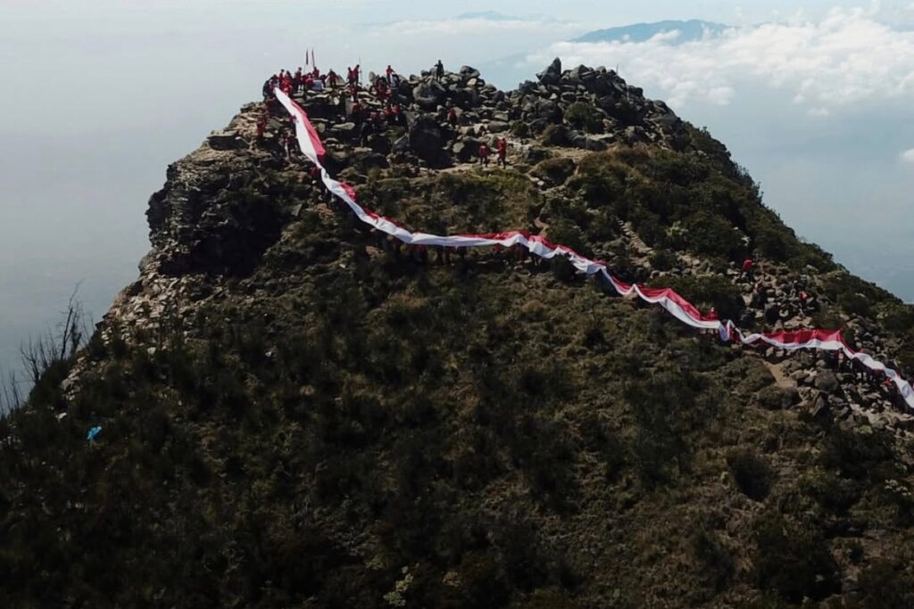 gunung arjuno ditutup