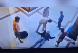 Pengeroyokan di Masjid Agung Sibolga