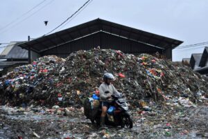 DLH Bandung Genjot Pengolahan Sampah, Targetkan Kurangi 300 Ton per Hari Saat Musim Hujan