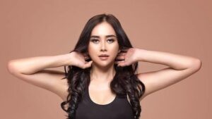 aura kasih ridwan kamil