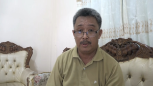 Dosen ludahi kasir
