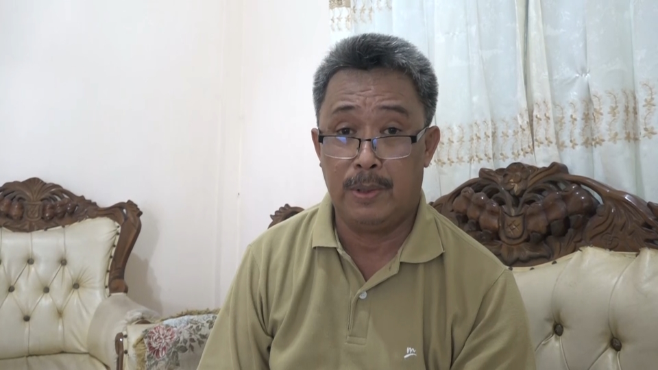 Dosen ludahi kasir