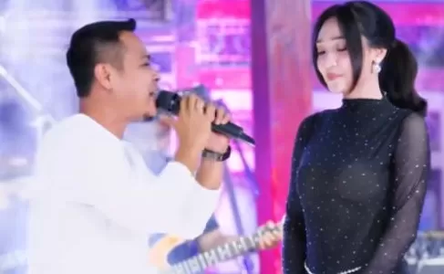 Cinta Dari Seberang