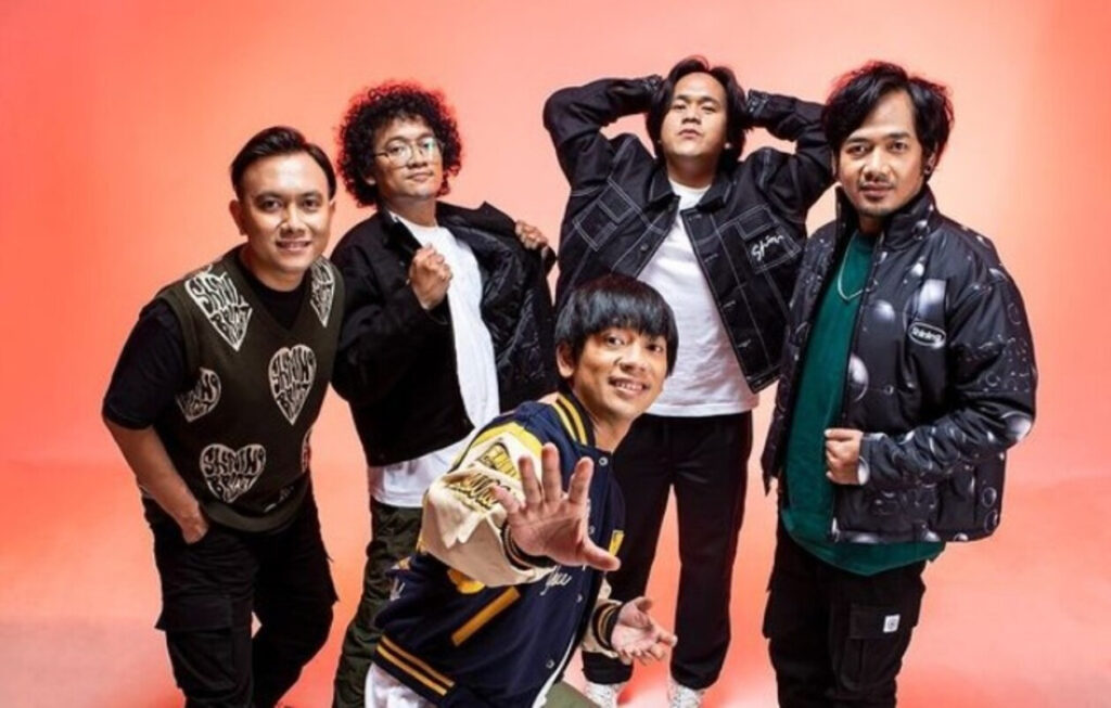 konser D’Masiv tahun baru