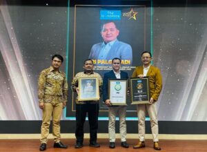 JNE Borong 3 Penghargaan di Marketing & Halal Summit 2026