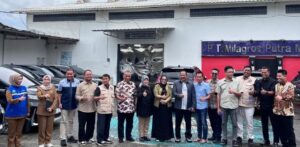 Akhmad Marjuki dan Pansus XI Kunjungi 2 Perusahaan Minuman di Sukabumi