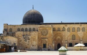 israel tutup masjid al aqsa