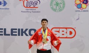 Atlet Angkat Berat Wahyu Surya
