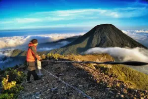 Gunung gede Pangrango dibuka