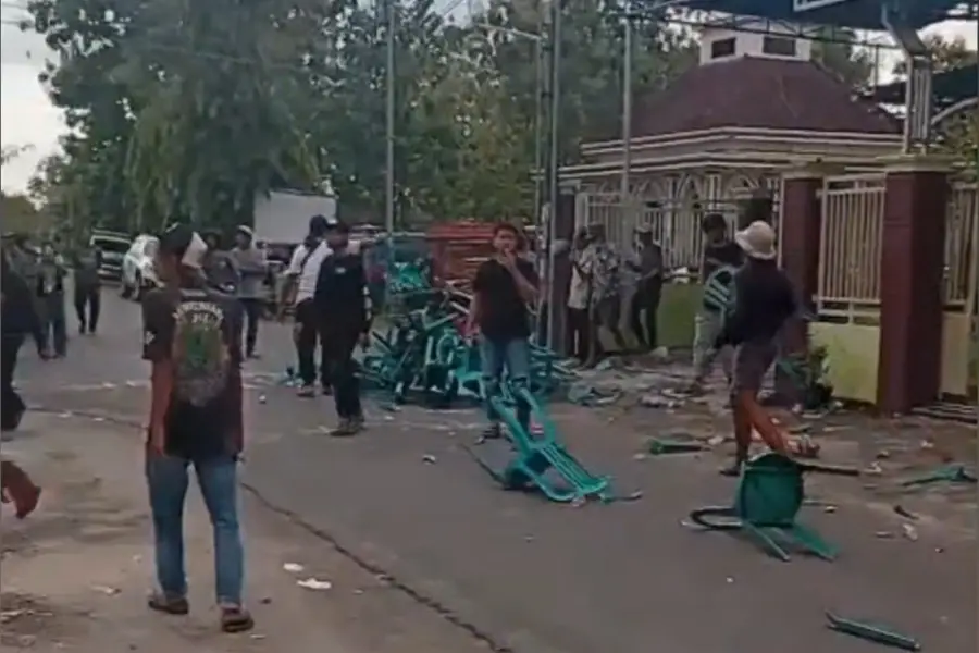 Kades Lamongan